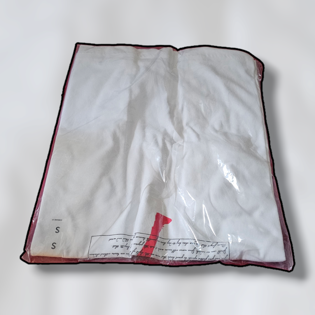 Japanese uniqlo Spy X family t-shirt Size S
