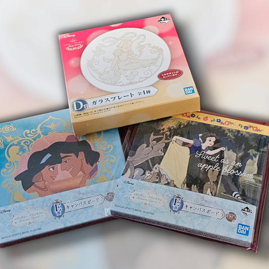 Disney kuji Prize: Snow white plate prize D, Snow white mini canvas prize F, Aladdin mini canvas prize F