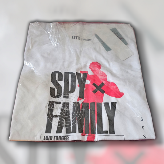 Japanese uniqlo Spy X family t-shirt Size S